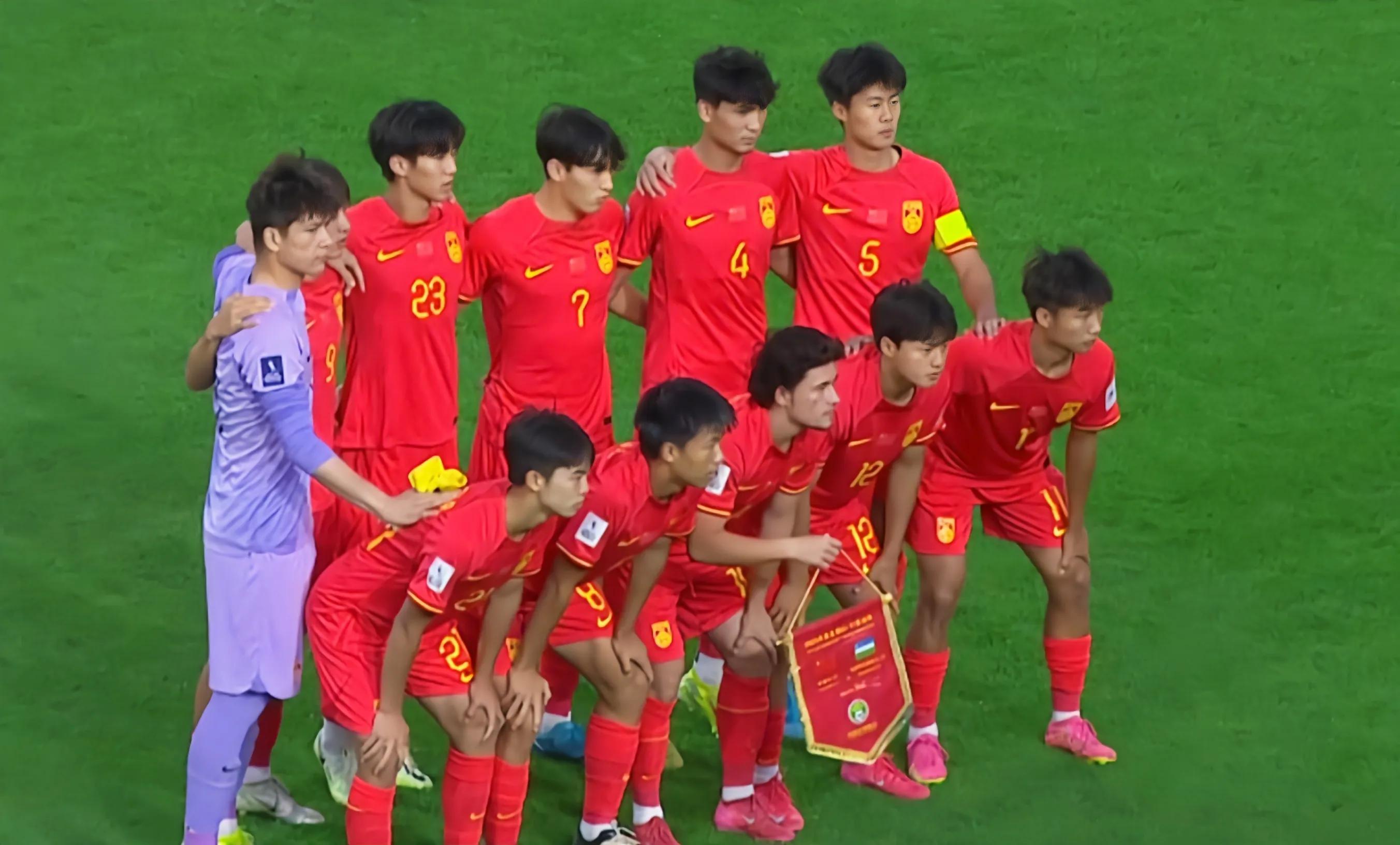 国足U16梦幻开局，1-1战平乌兹别克斯坦，“非裔”球员表现抢眼(u16国足战平日本队)